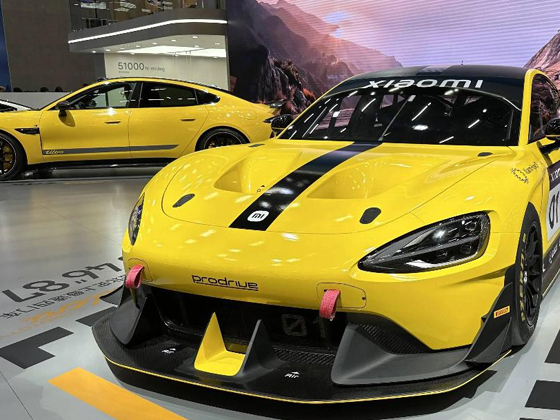 小米汽车使用移印钢板